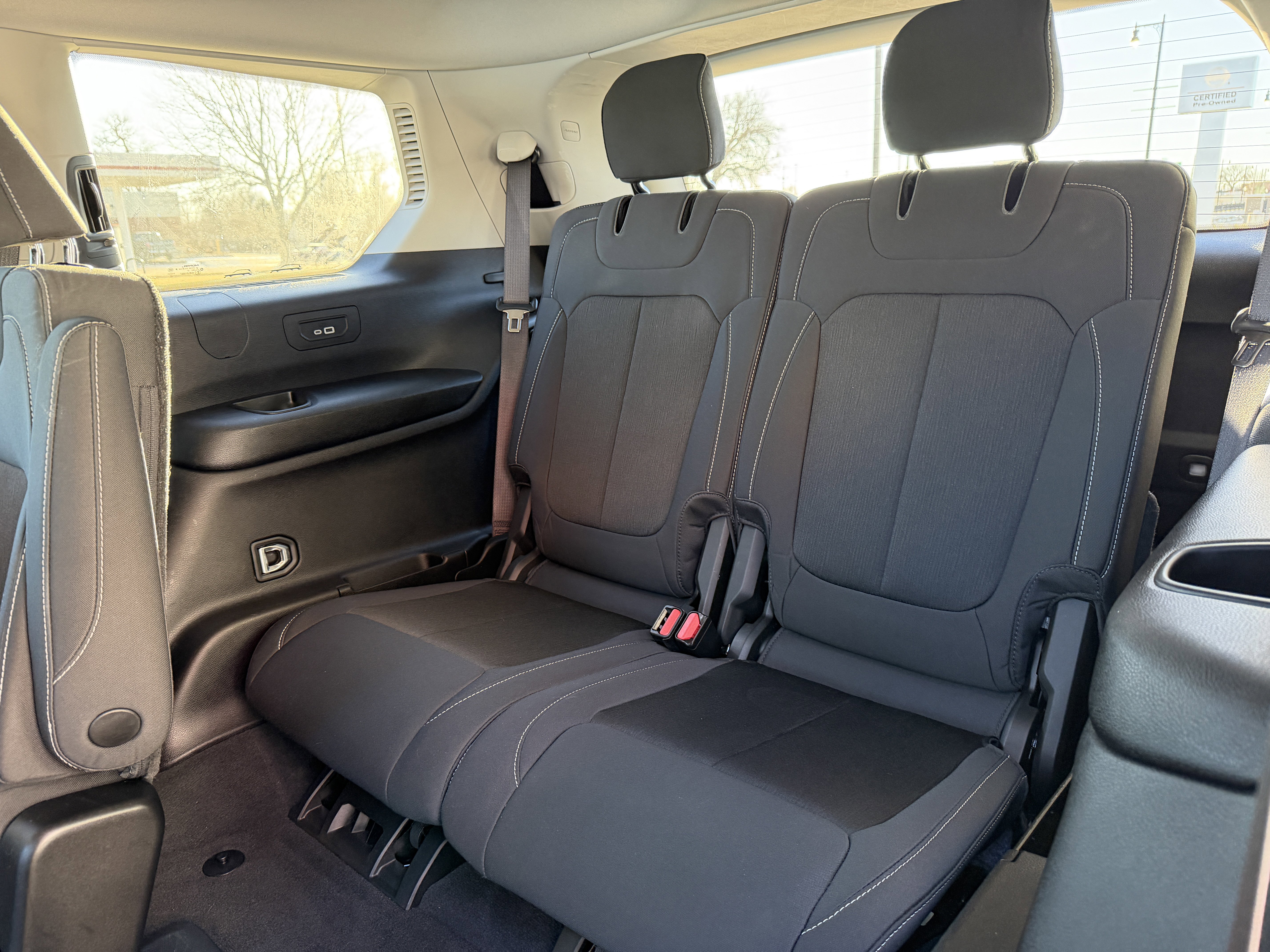 Certified 2023 Jeep Grand Cherokee L Laredo w/ Luxury Tech Group I image 15