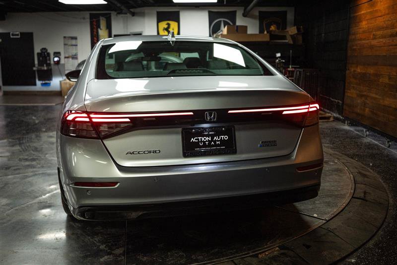 Used 2023 Honda Accord Touring image 6