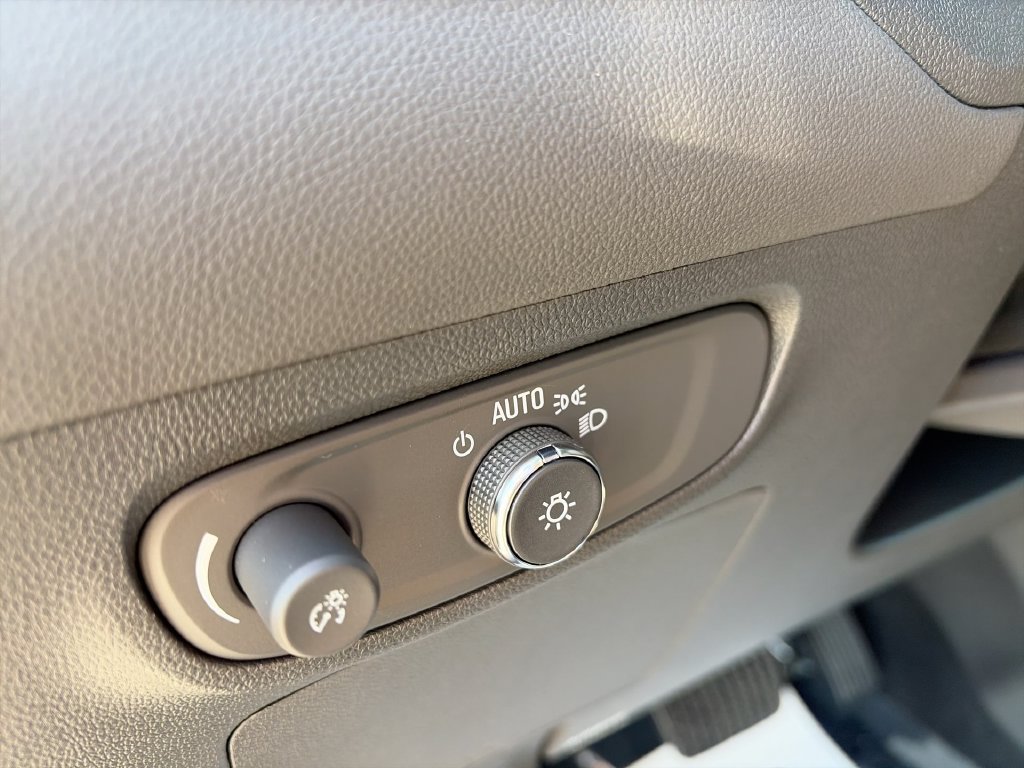 New 2026 Buick Encore GX Sport Touring w/ Advanced Technology Package FWD image 21
