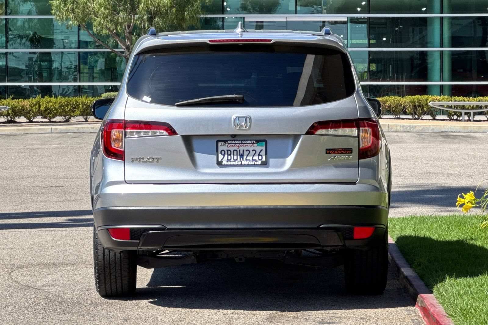 Certified 2022 Honda Pilot TrailSport image 5