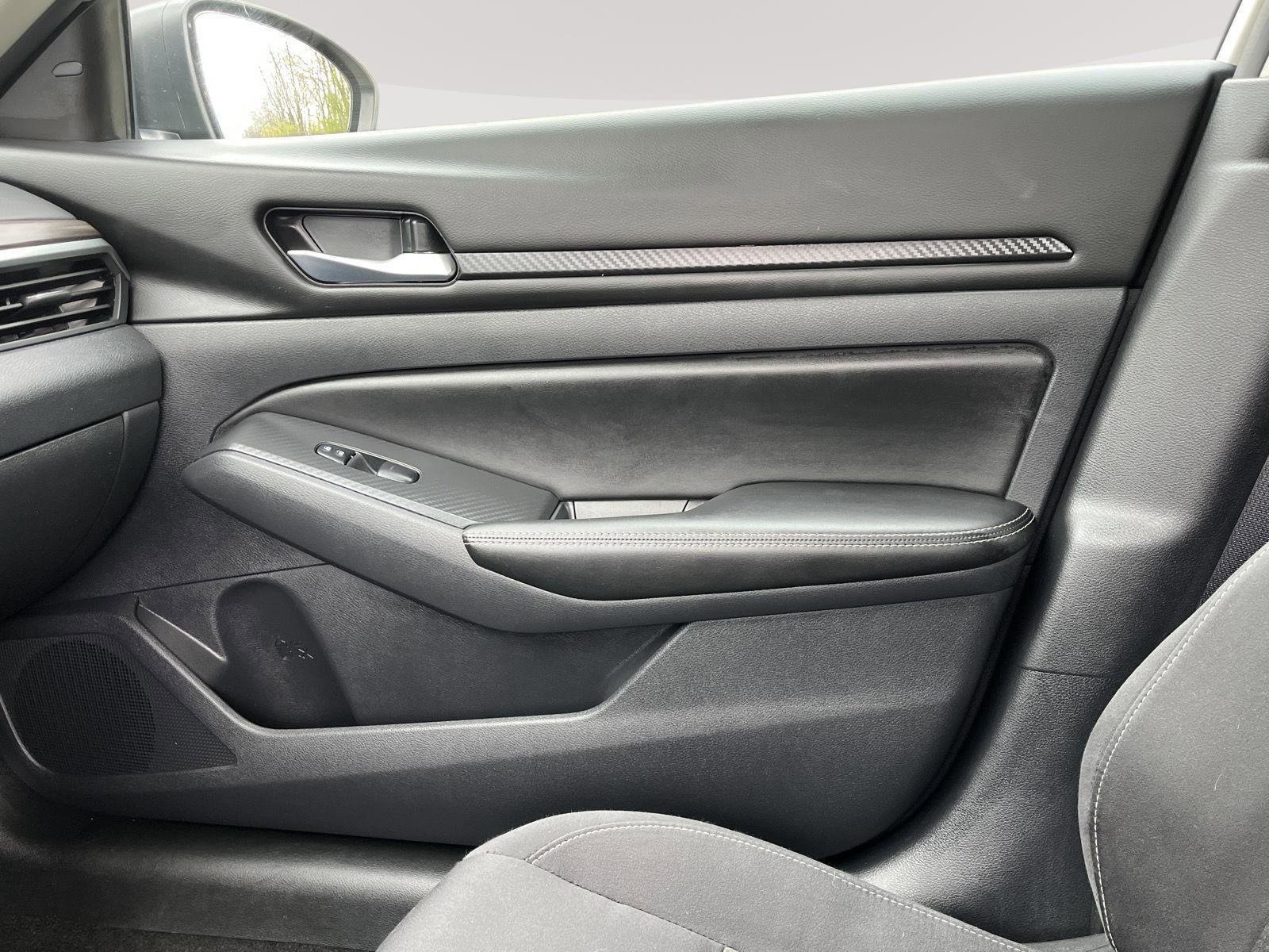 Certified 2025 Nissan Altima 2.5 SV image 22