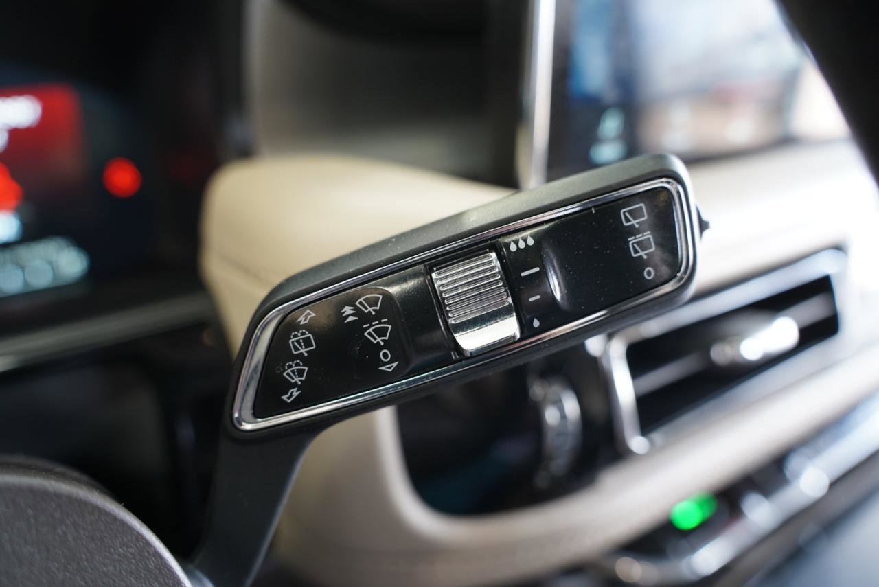 Used 2022 Lincoln Nautilus AWD w/ Premium Package image 15