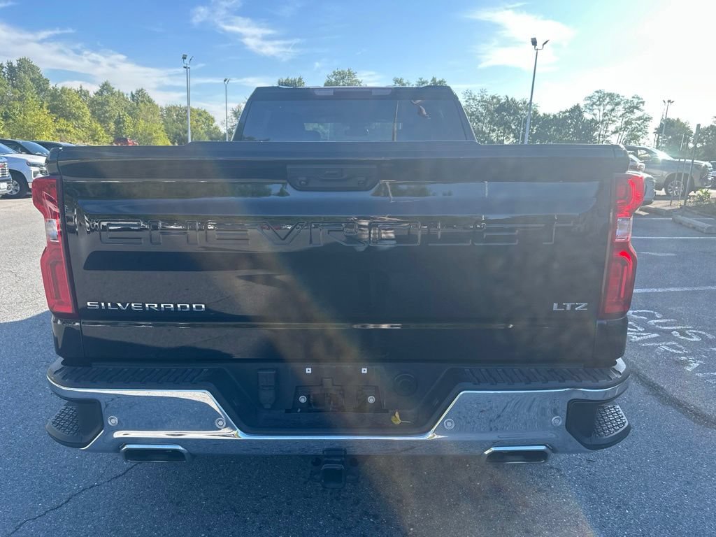 Used 2023 Chevrolet Silverado 1500 LTZ w/ Z71 Off-Road Package AWD/4WD image 6