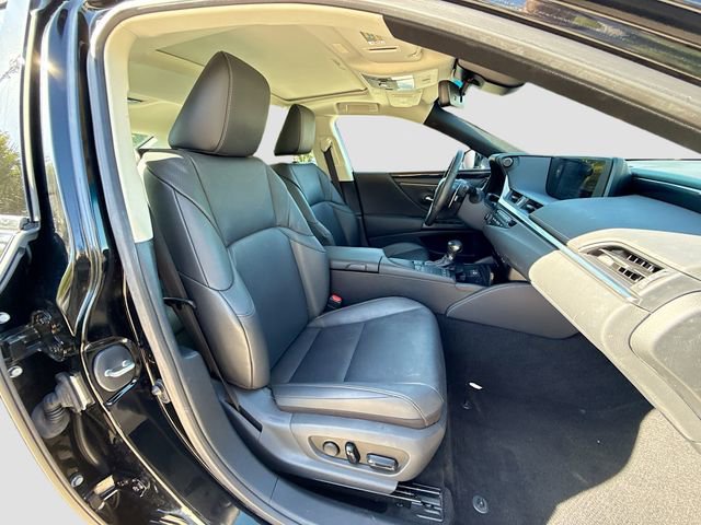 Used 2020 Lexus ES 300h w/ Premium Package FWD image 15