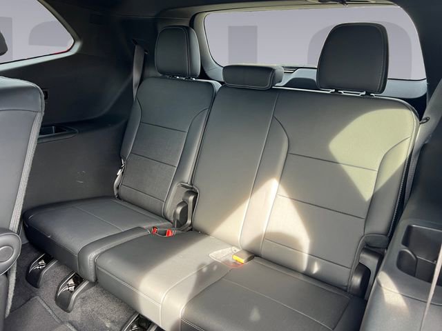 Certified 2025 Buick Enclave Preferred image 16