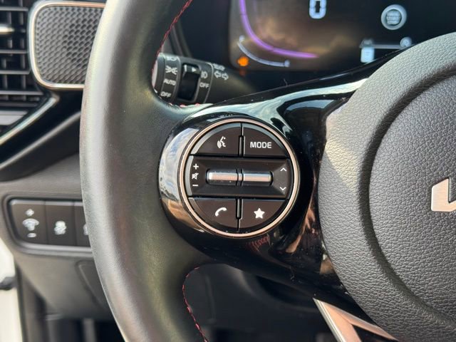 Certified 2025 Kia Soul GT-Line w/ GT-Line Technology Package image 29