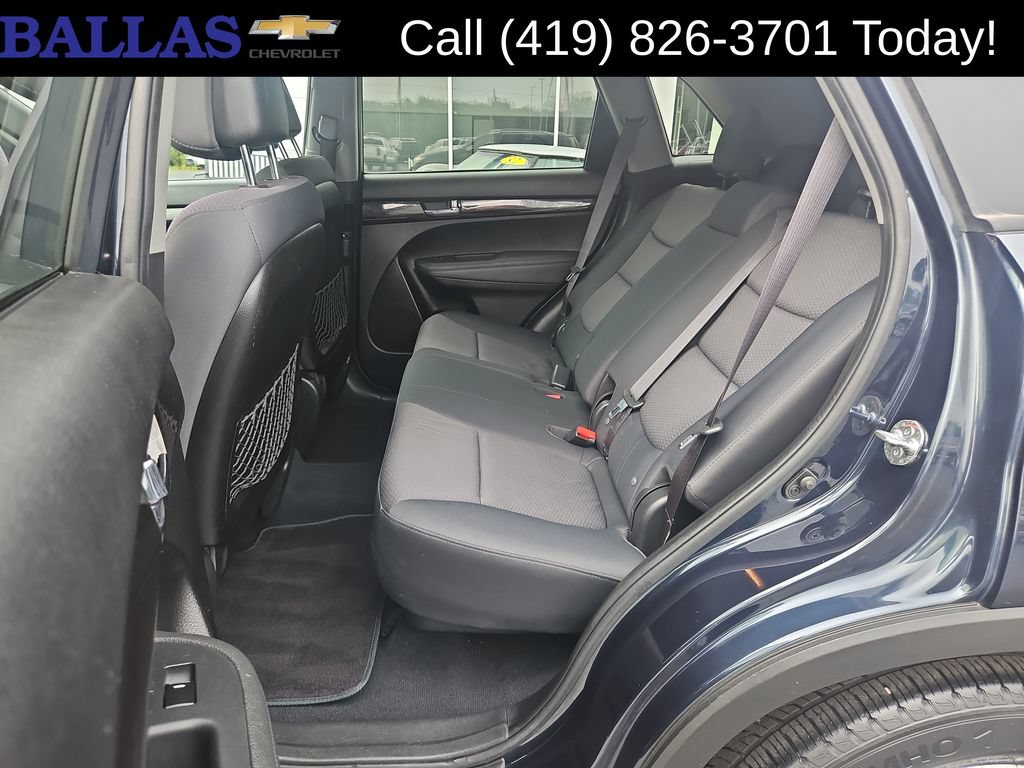 Used 2012 Kia Sorento LX w/ Convenience Pkg FWD image 25