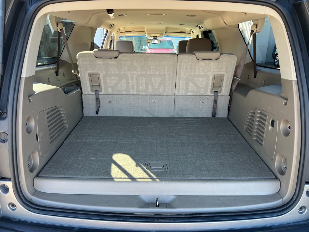 Used 2018 Chevrolet Suburban LS w/ Max Trailering Package image 34