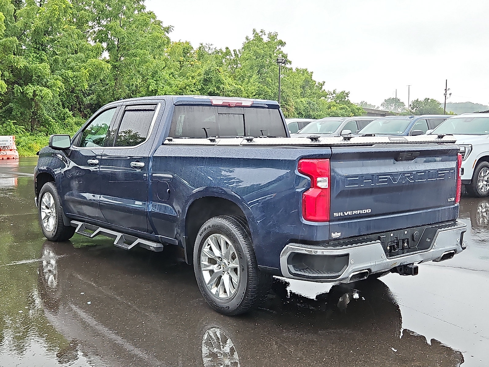 Certified 2021 Chevrolet Silverado 1500 LTZ w/ LTZ Premium Package AWD/4WD image 4