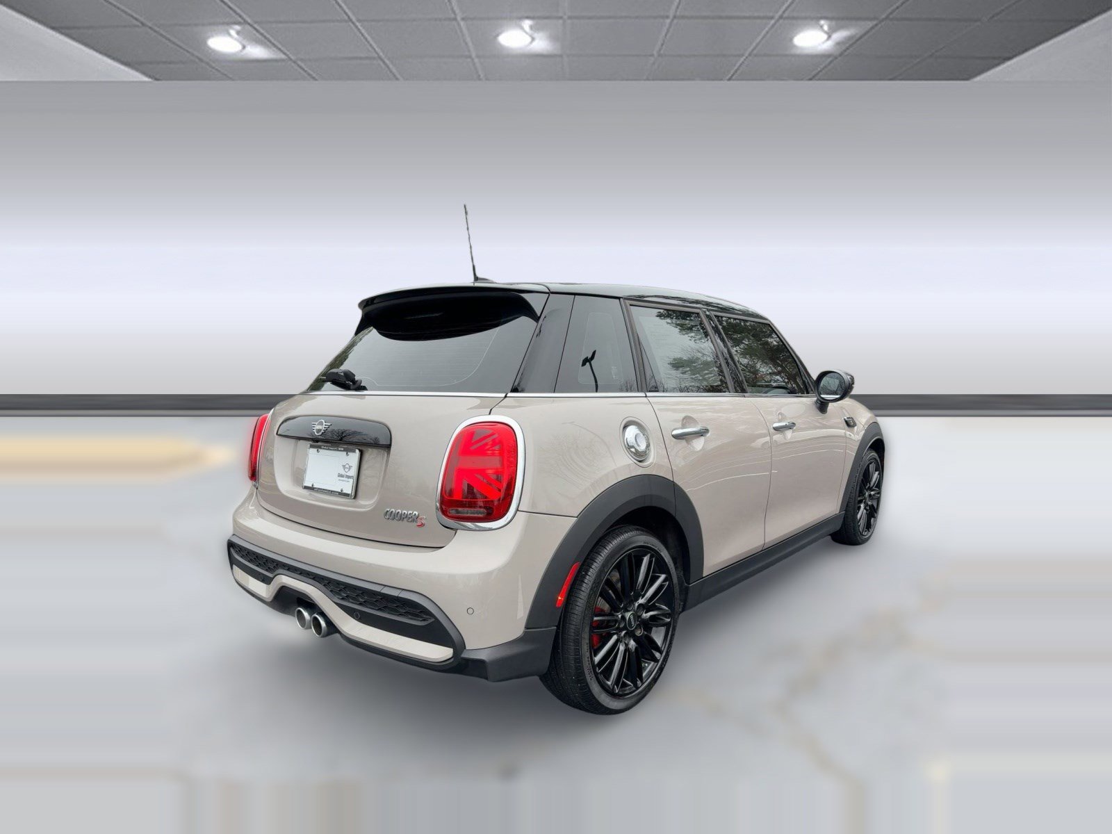 Used 2023 MINI Cooper S image 9