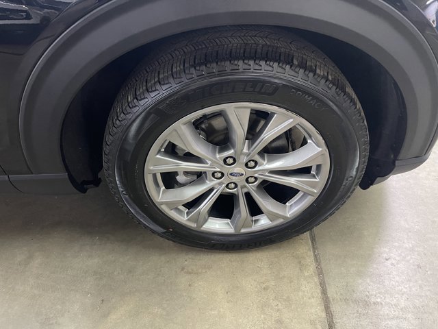 Certified 2023 Ford Explorer XLT w/ Equipment Group 202A AWD/4WD image 10