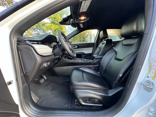 Used 2024 Jeep Compass Limited image 24