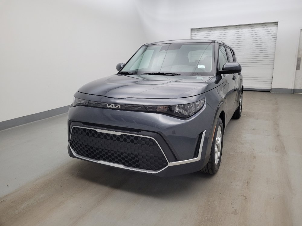 Used 2025 Kia Soul LX FWD image 15