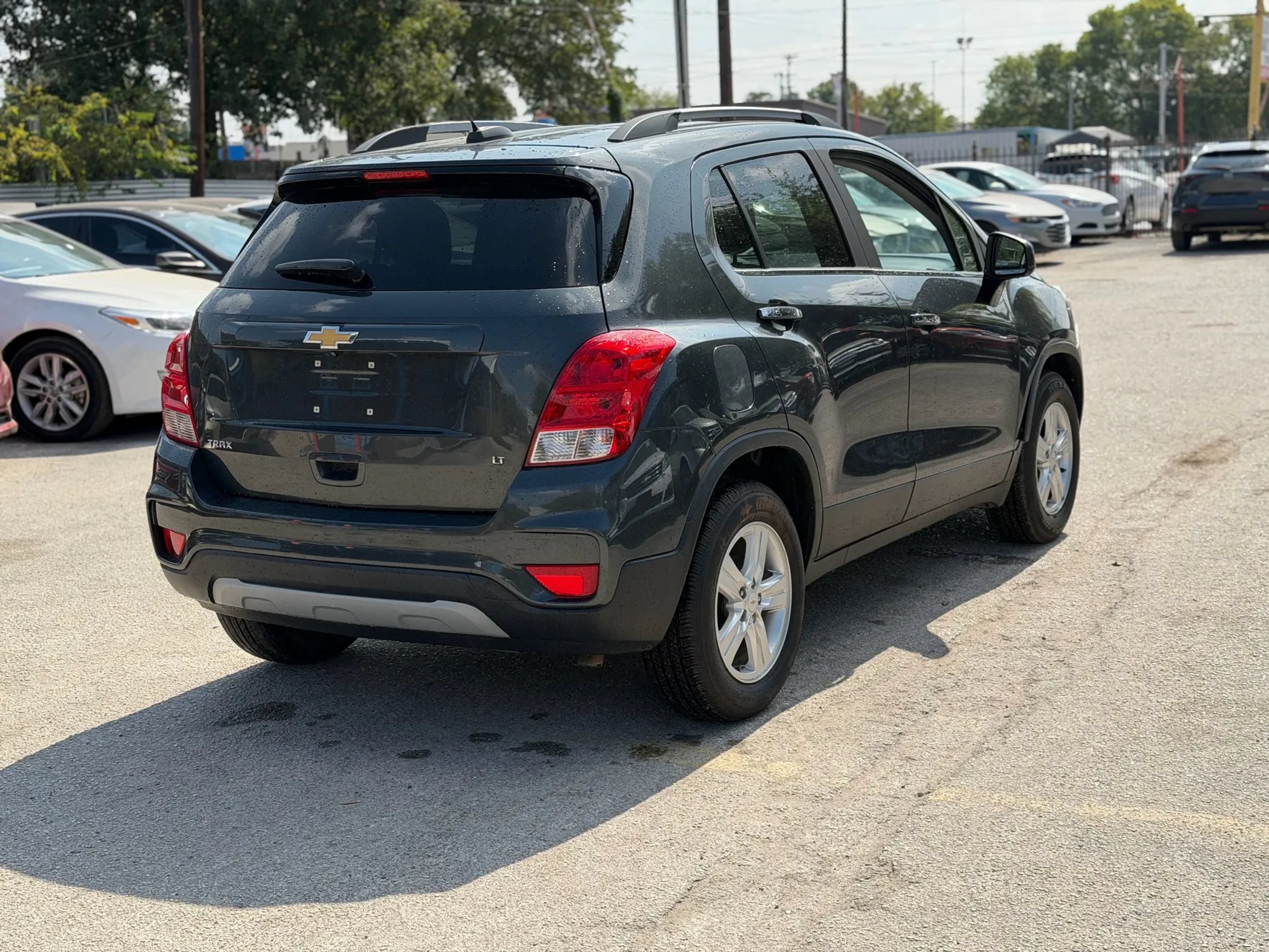 Used 2018 Chevrolet Trax LT w/ LT Convenience Package FWD image 9