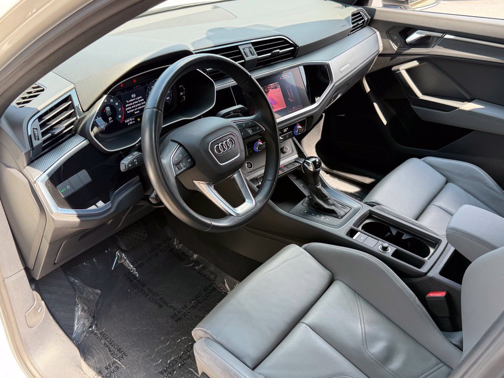 Used 2021 Audi Q3 2.0T Premium w/ Convenience Package AWD/4WD image 24