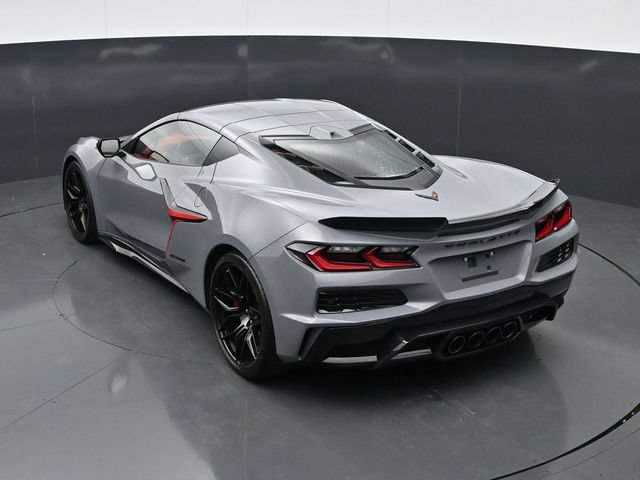 Used 2025 Chevrolet Corvette Z06 w/ Stealth Interior Trim Package RWD image 38