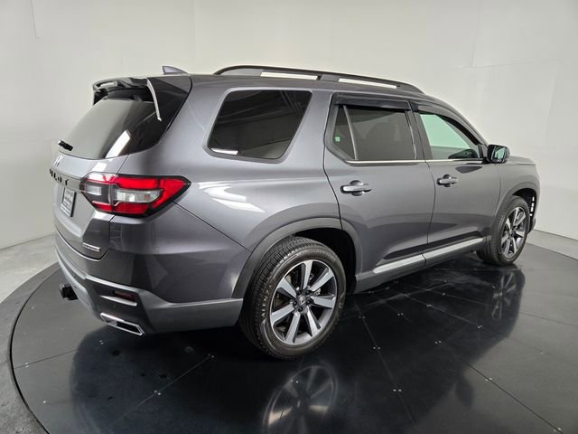 Used 2025 Honda Pilot Touring image 6