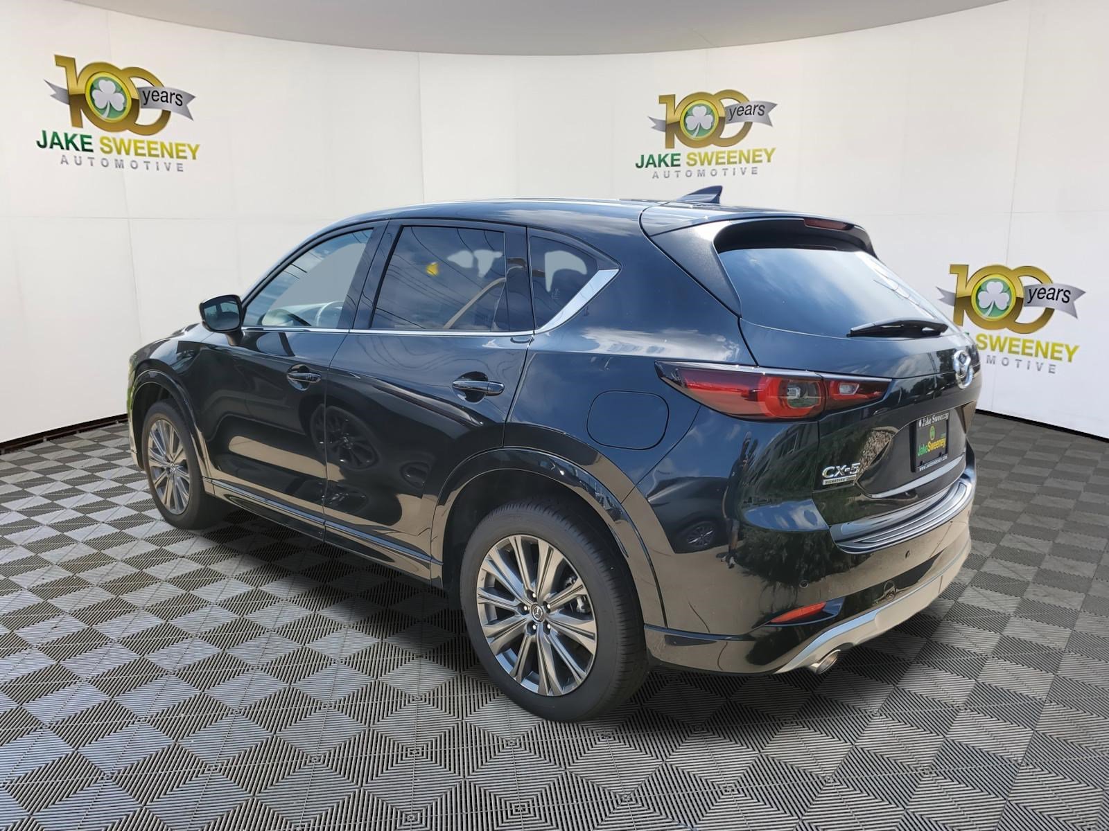 New 2025 MAZDA CX-5 Signature image 4