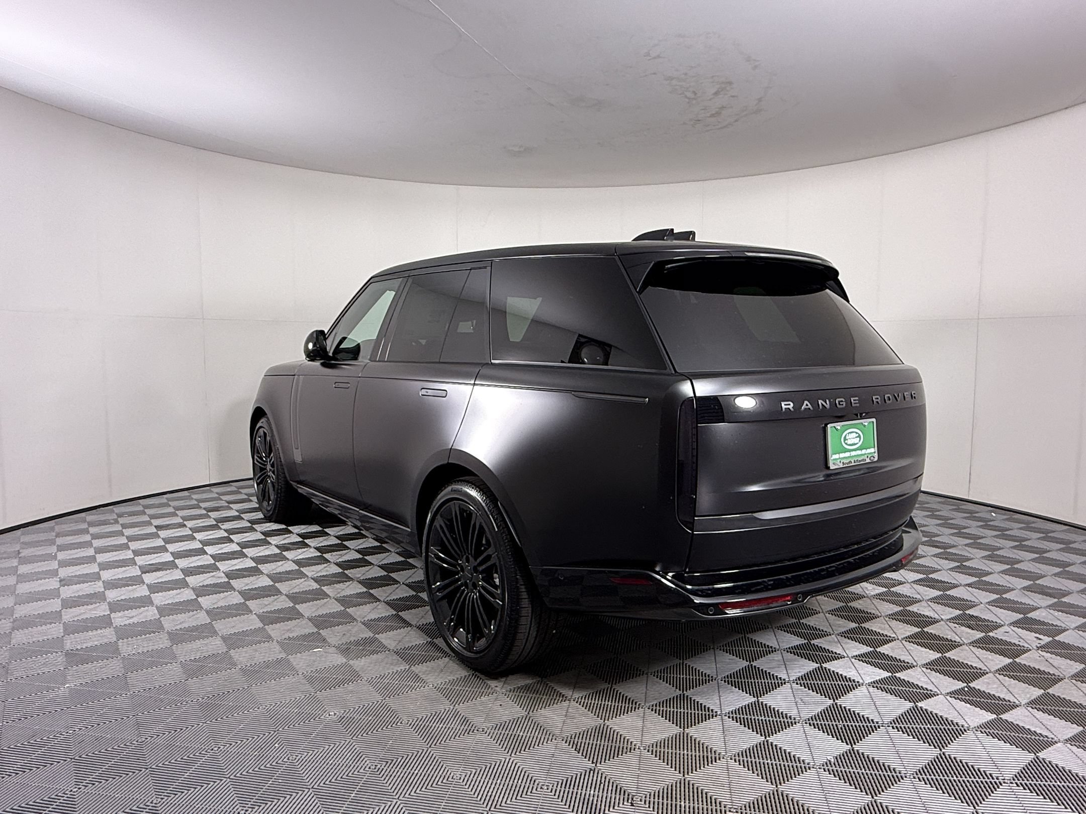 New 2026 Land Rover Range Rover SE AWD/4WD image 3