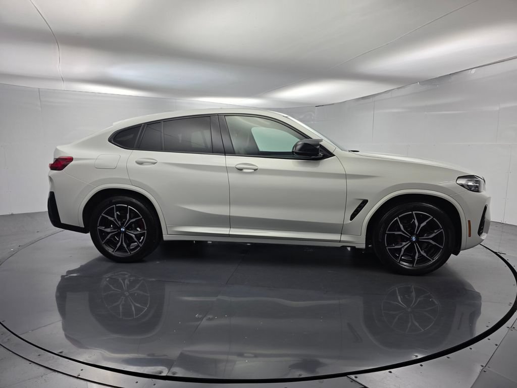 Used 2022 BMW X4 M40i AWD/4WD image 3