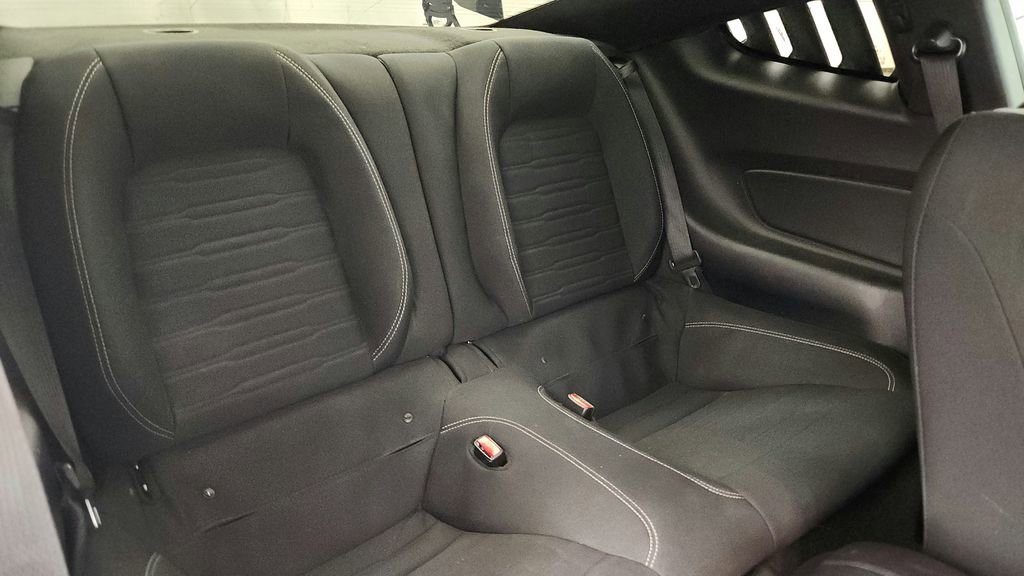 Used 2016 Ford Mustang GT RWD image 27