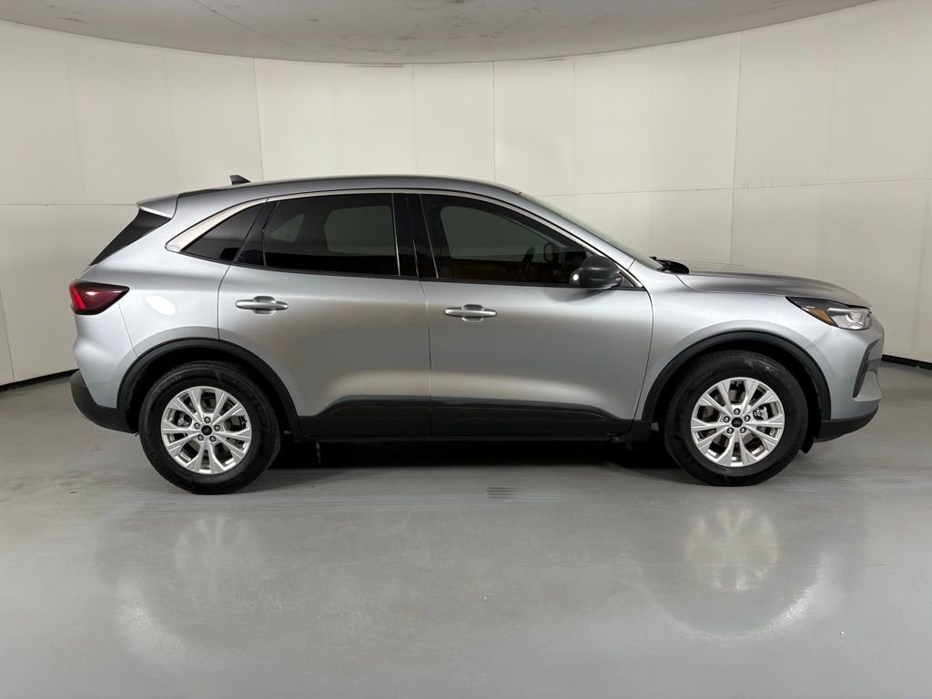 Used 2024 Ford Escape Active FWD image 10
