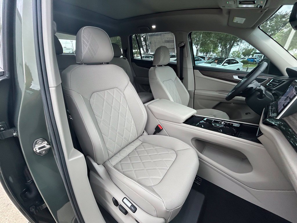 New 2026 Volkswagen Atlas SEL Premium R-Line AWD/4WD image 32