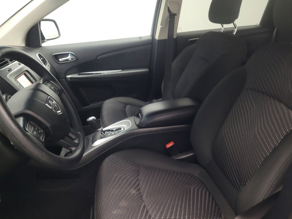 Used 2019 Dodge Journey SE FWD image 17