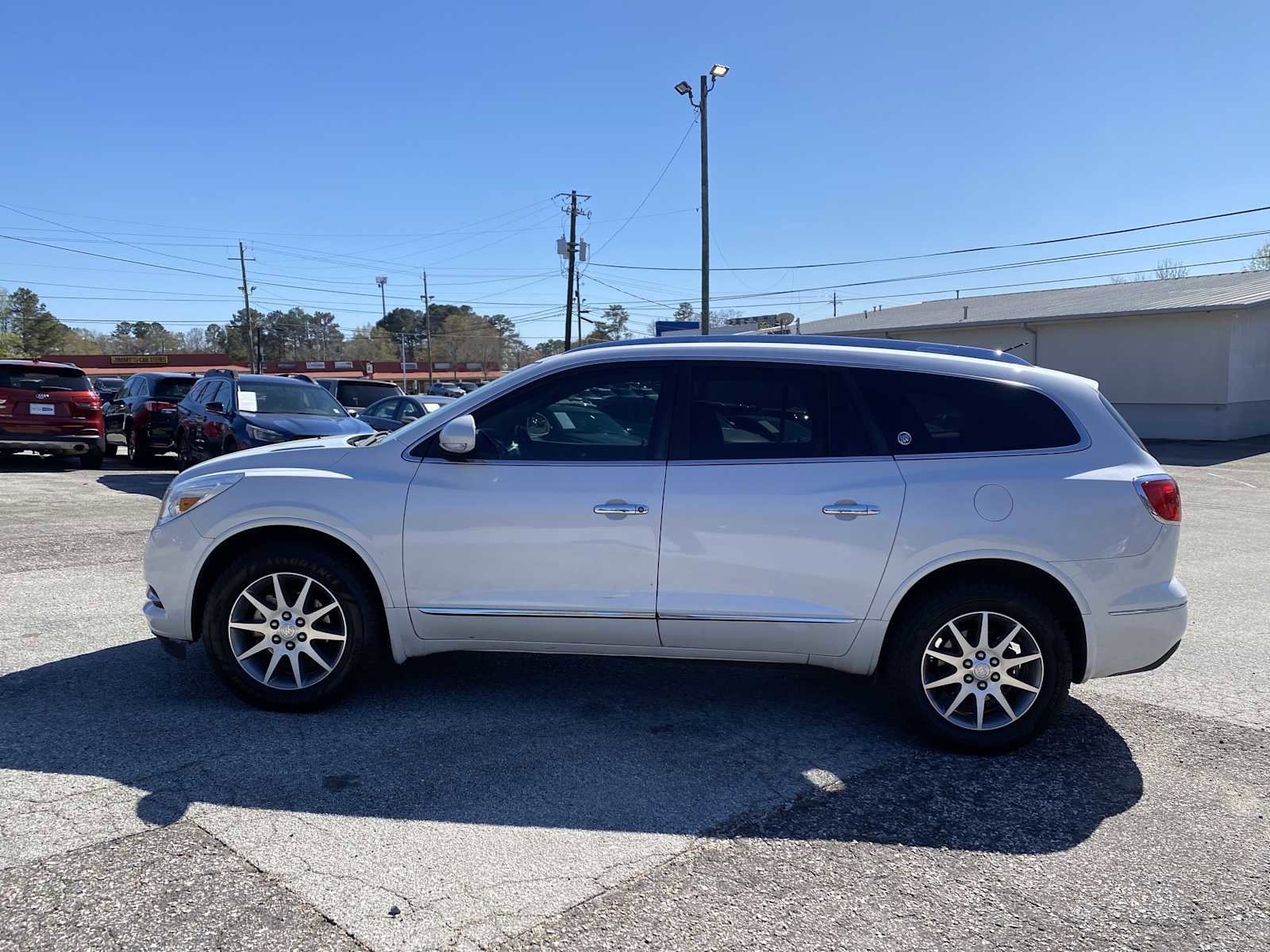 Used 2017 Buick Enclave Leather image 8