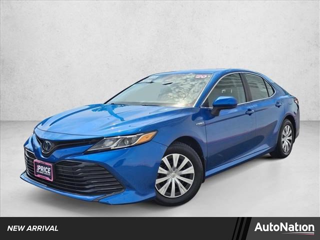 Used 2020 Toyota Camry LE FWD image 1