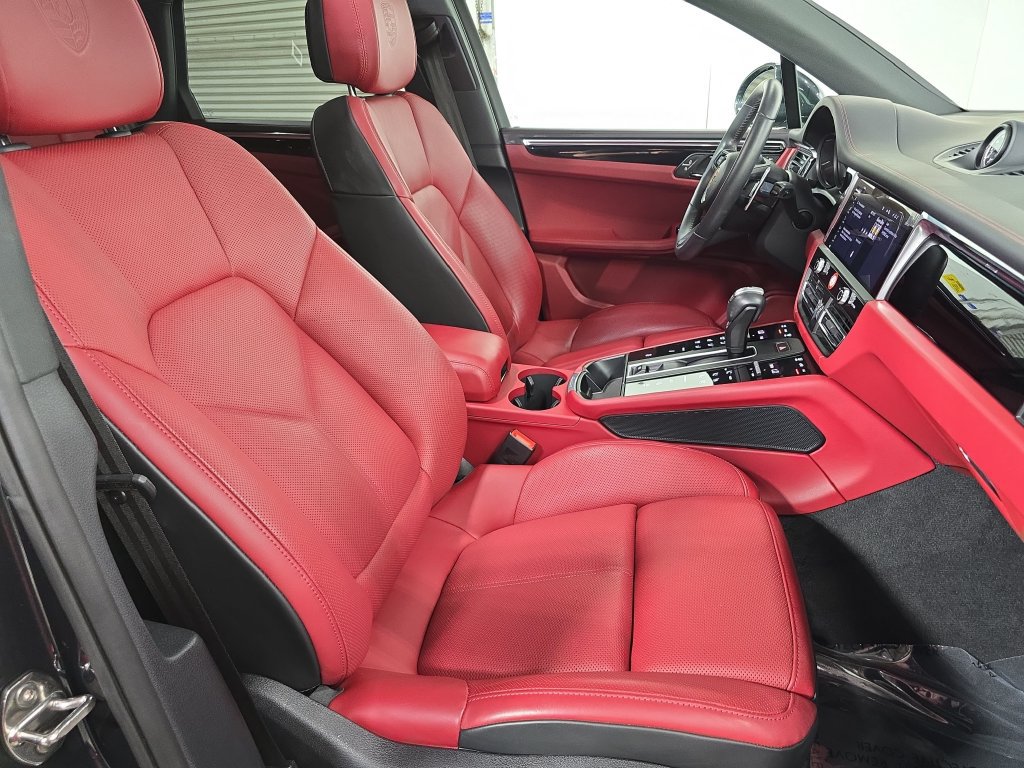 Certified 2026 Porsche Macan S AWD/4WD image 27