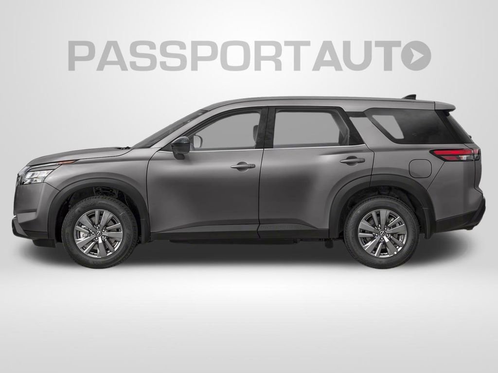 Used 2025 Nissan Pathfinder S AWD/4WD image 6