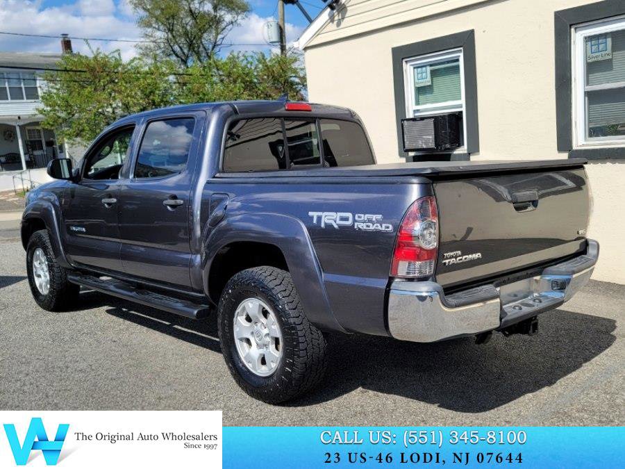 Used 2015 Toyota Tacoma 4x4 Double Cab w/ TRD Off-Road Package image 4
