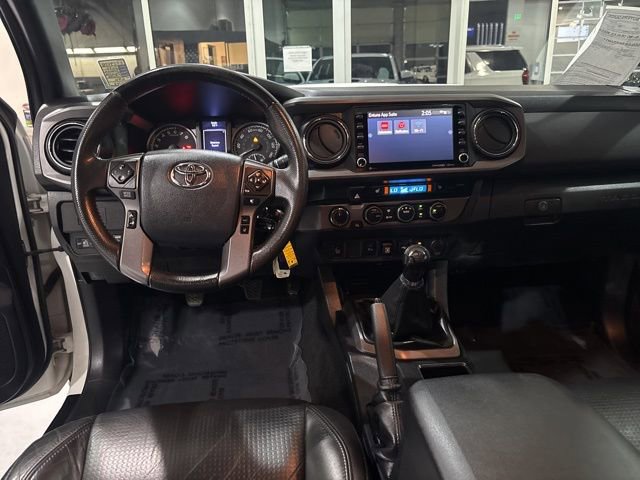 Used 2020 Toyota Tacoma TRD Sport w/ TRD Premium Sport Package image 33
