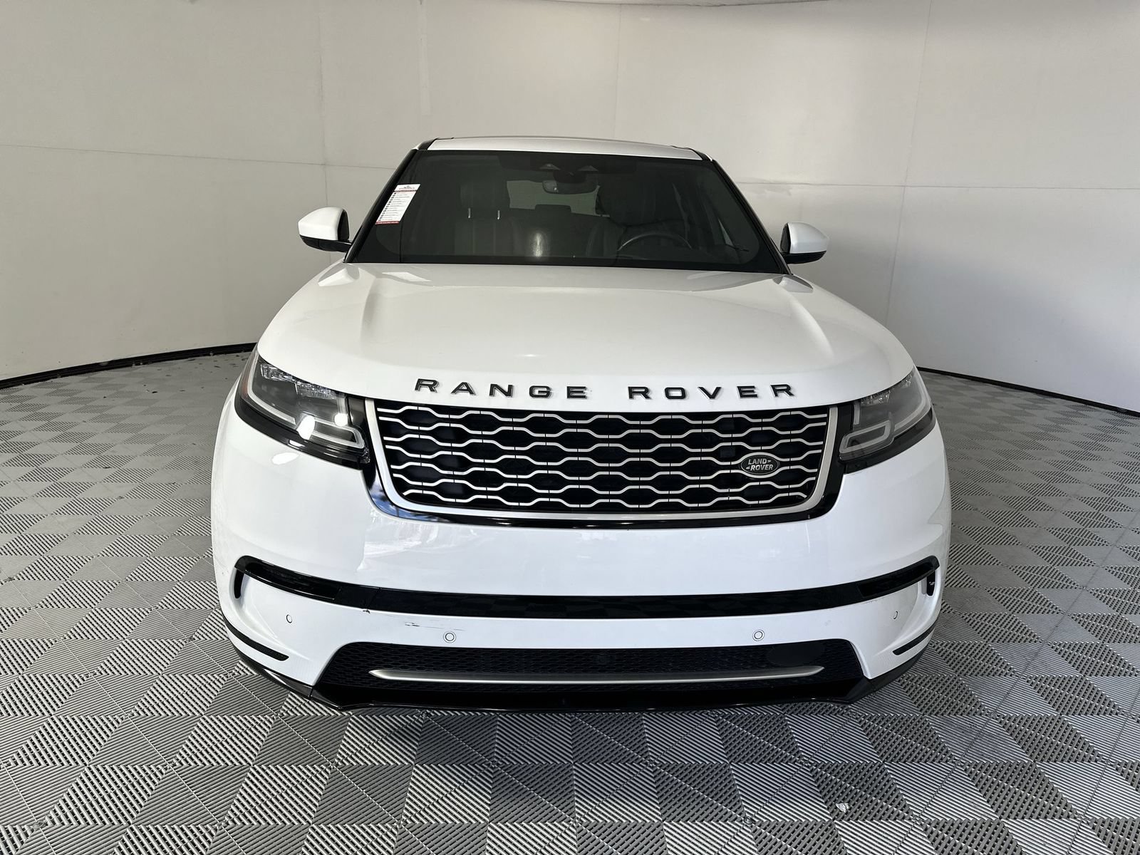 Used 2022 Land Rover Range Rover Velar S AWD/4WD image 3