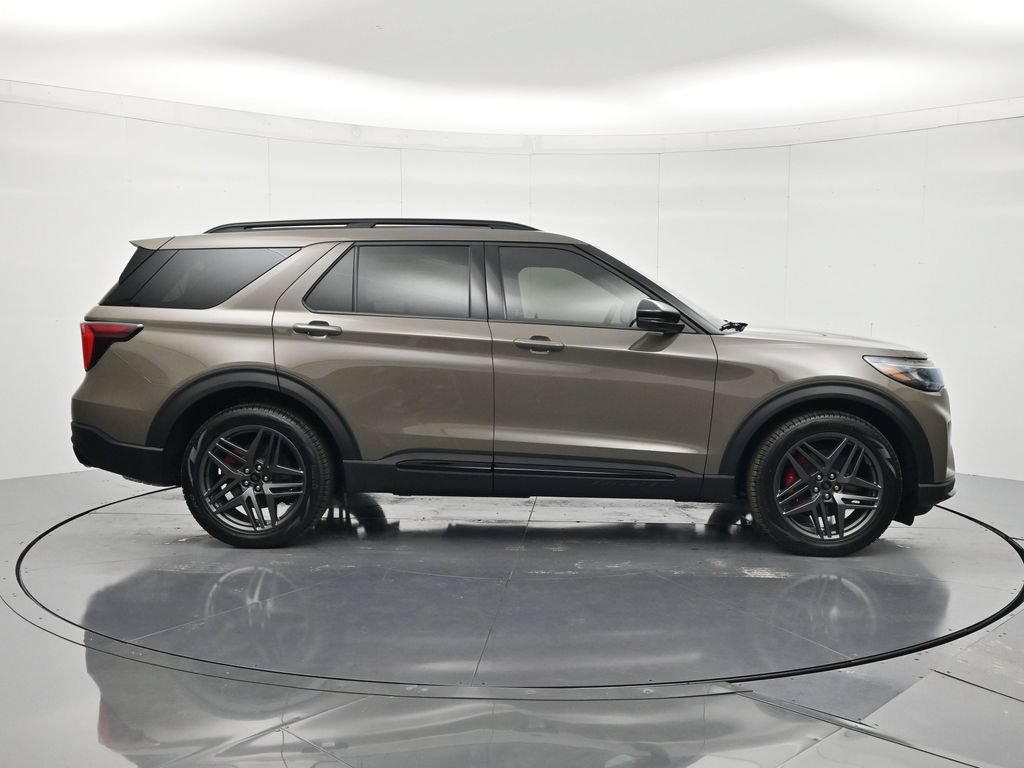New 2026 Ford Explorer ST w/ Sun And Sound Package AWD/4WD image 4