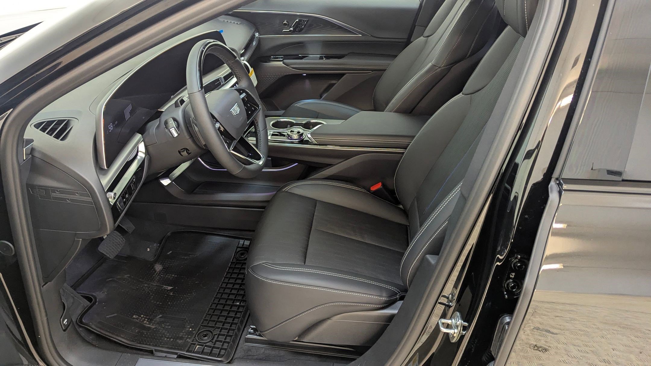 New 2026 Cadillac Lyriq Sport image 24