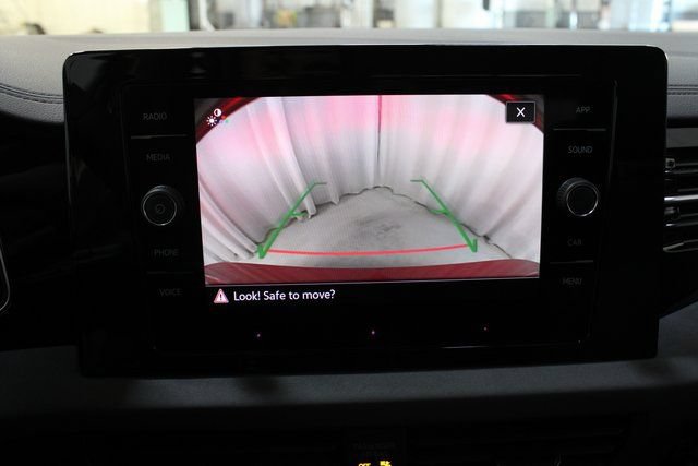 New 2026 Volkswagen Jetta SE FWD image 4