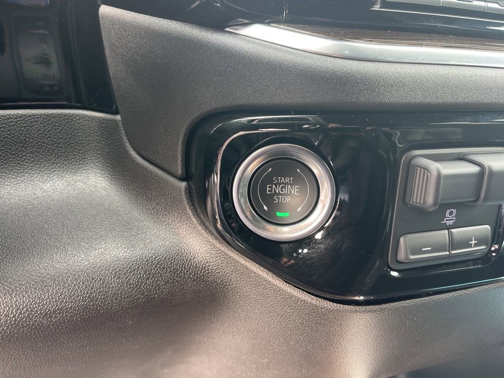 Used 2025 Chevrolet Silverado 2500 LT w/ Safety Package image 22