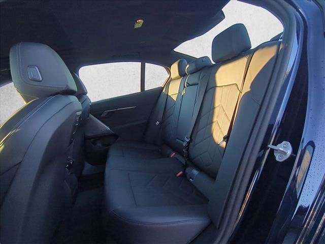 Used 2026 BMW i5 eDrive40 w/ Convenience Package image 16