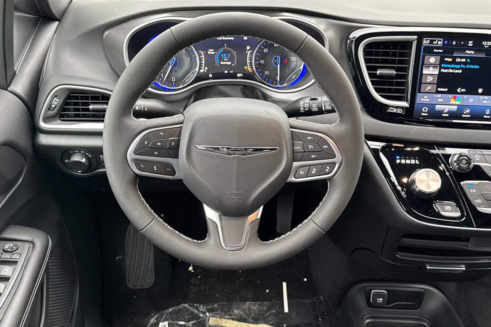 New 2026 Chrysler Voyager LX image 13