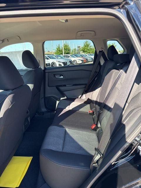New 2026 Nissan Rogue SV w/ Cold Weather Package FWD image 10