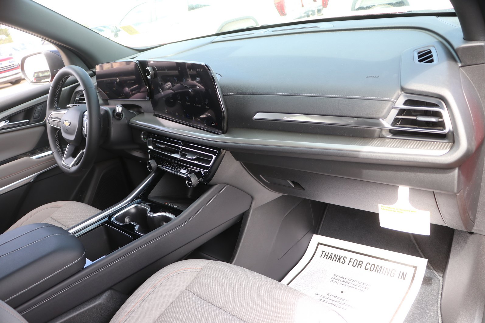 New 2026 Chevrolet Traverse LT w/ Driver Confidence Package FWD image 36
