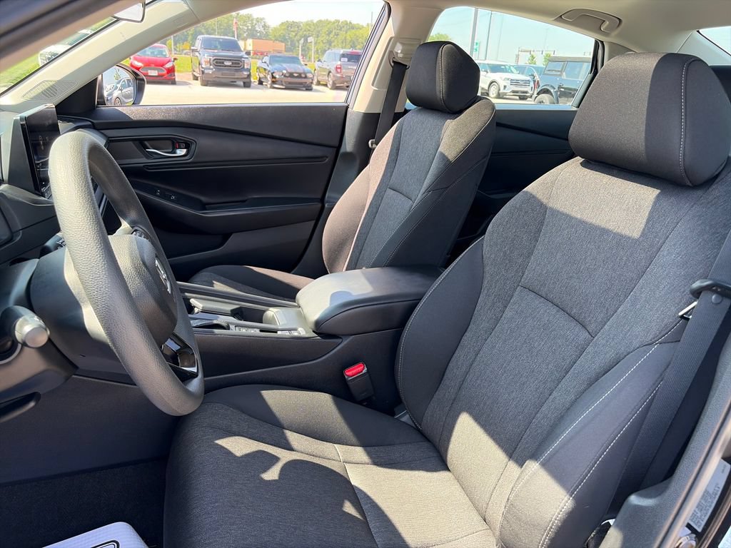 Used 2024 Honda Accord EX image 16