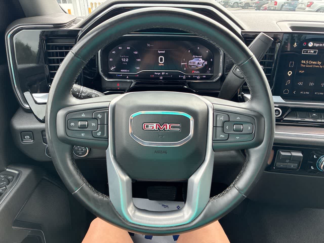 Used 2025 GMC Sierra 1500 SLT AWD/4WD image 11