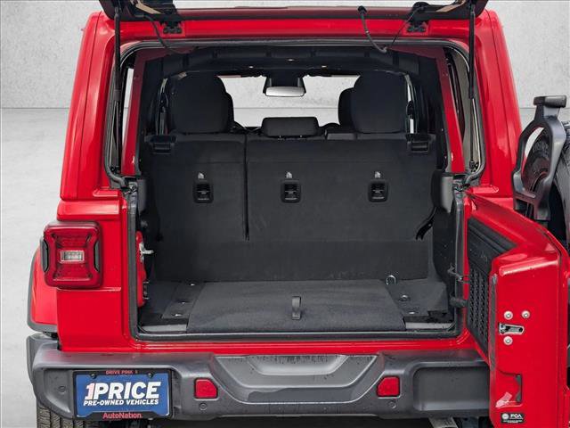 Used 2025 Jeep Wrangler Sahara w/ Safety Group AWD/4WD image 6