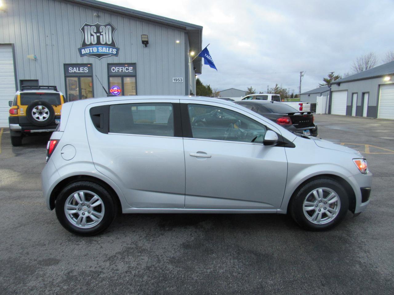 Used 2012 Chevrolet Sonic LT image 7