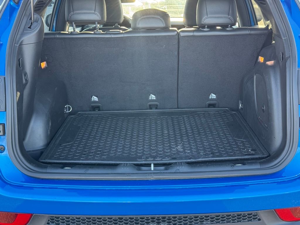 Used 2022 Jeep Compass Altitude w/ Sun and Sound Group image 14