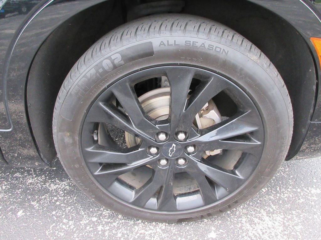 Certified 2019 Chevrolet Blazer RS w/ Sun and Wheels Package image 9