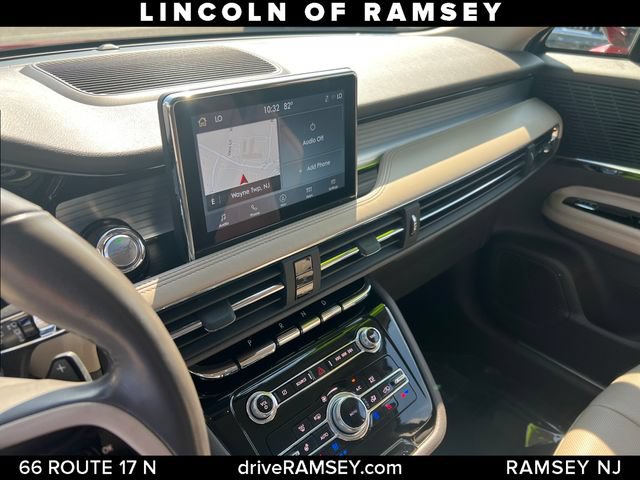 Used 2022 Lincoln Corsair AWD w/ Premium Package image 11